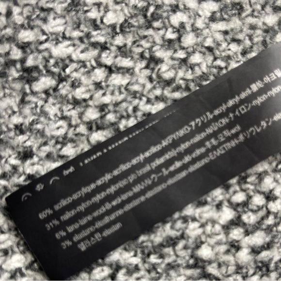 Zara Knit Jacket. Size Large - Picture 6 of 8